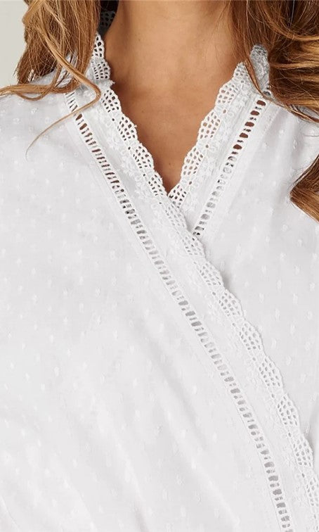 Slenderella  light cotton  white wrap over dressing gown 